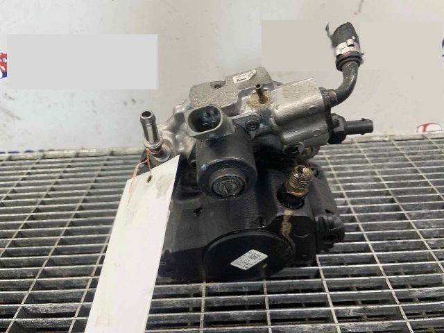 bontott MERCEDES-BENZ VITO Nagynyomású Szivattyú