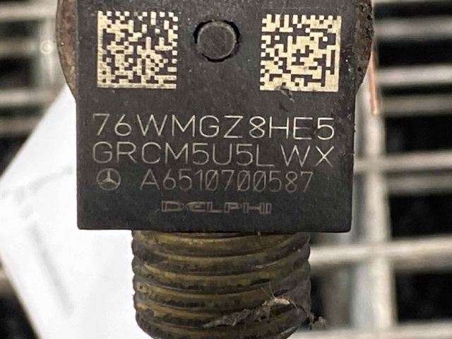 bontott MERCEDES-BENZ VITO Porlasztó (1 db)