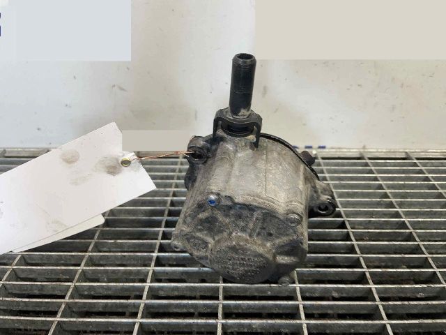 bontott MERCEDES-BENZ VITO Vákumpumpa