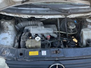 bontott MERCEDES-BENZ VITO Motor (Fűzött blokk hengerfejjel)
