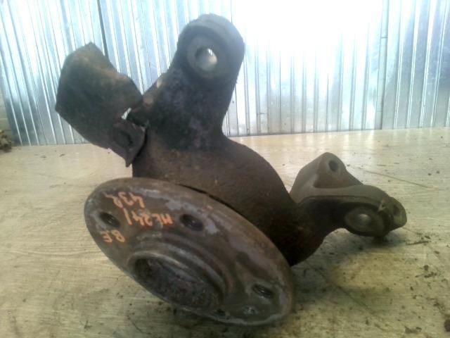 bontott MERCEDES-BENZ VITO Bal első Csonkállvány Kerékaggyal