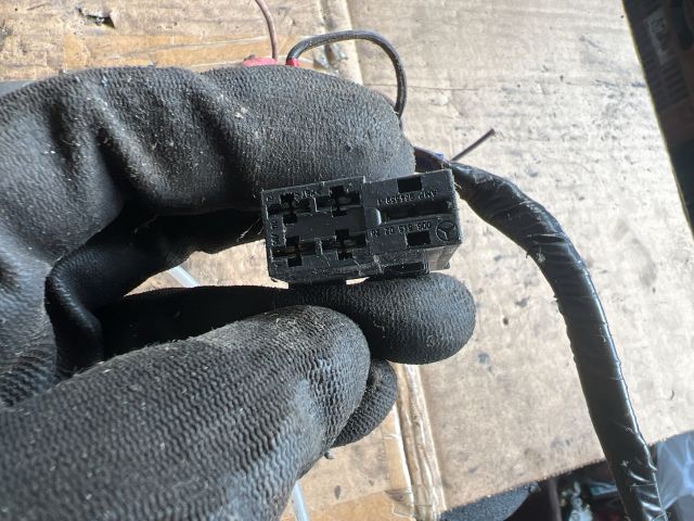 bontott MERCEDES-BENZ VITO Gyújtáskapcsoló