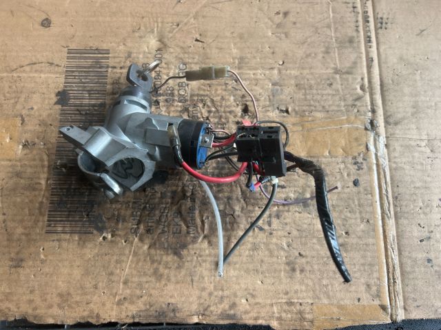 bontott MERCEDES-BENZ VITO Gyújtáskapcsoló