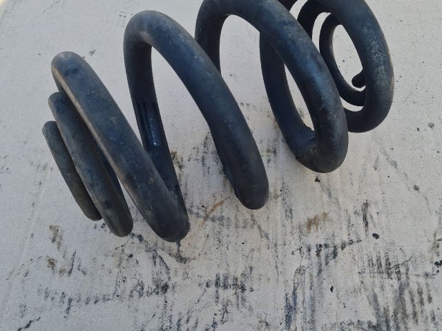 bontott MERCEDES-BENZ VITO Hátsó Rugó