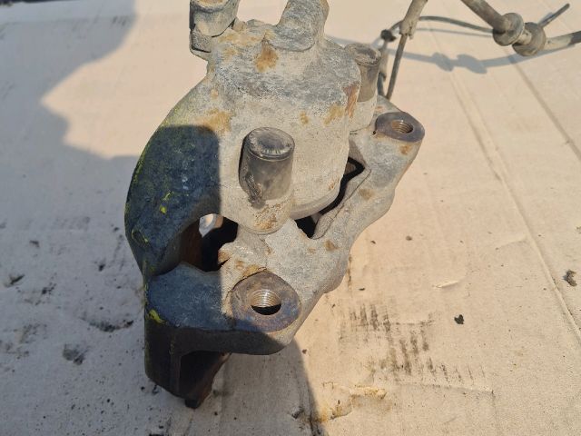 bontott MERCEDES-BENZ VITO Jobb első Féknyereg Munkahengerrel