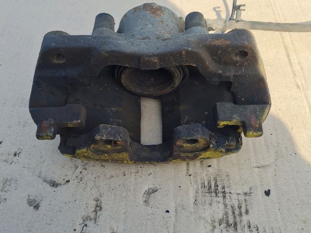 bontott MERCEDES-BENZ VITO Jobb első Féknyereg Munkahengerrel