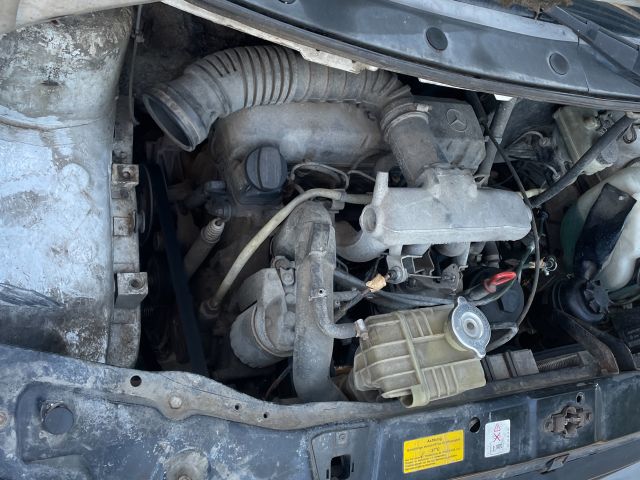 bontott MERCEDES-BENZ VITO Motor (Fűzött blokk hengerfejjel)