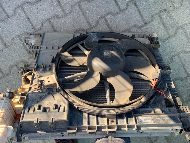 bontott MERCEDES-BENZ VITO Vízhűtő Radiátor (Nem klímás)