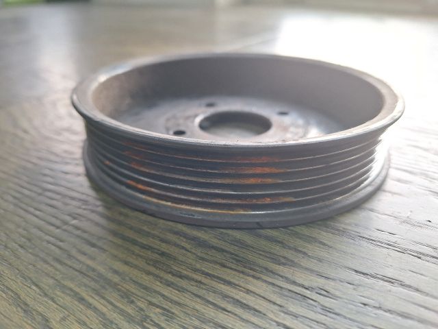 bontott MERCEDES-BENZ VITO Vízpumpa Szíjtárcsa