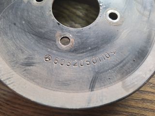 bontott MERCEDES-BENZ VITO Vízpumpa Szíjtárcsa