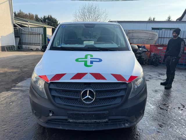 bontott MERCEDES-BENZ VITO Jobb első Féknyereg Munkahengerrel