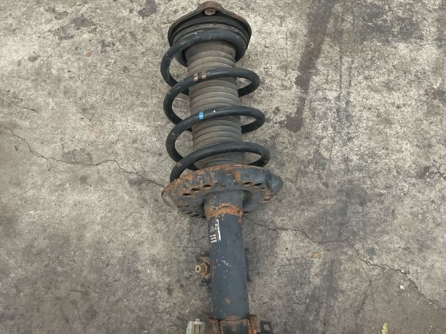 bontott MERCEDES-BENZ VITO Jobb első Gólyaláb (Lengécsillapító, Rugó)