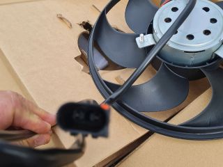 bontott MERCEDES-BENZ VITO Klímahűtő Ventilátor