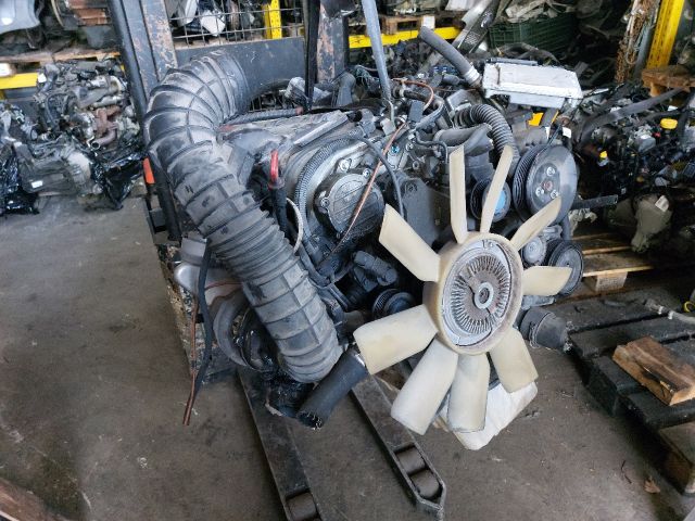 bontott MERCEDES-BENZ VITO Komplett Motor (Segédberendezésekkel)