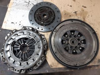 bontott MERCEDES-BENZ VITO Kuplung Szett (Szerkezet, Tárcsa)