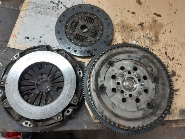 bontott MERCEDES-BENZ VITO Kuplung Szett (Szerkezet, Tárcsa)