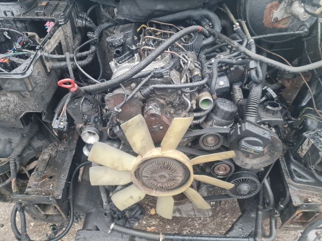 bontott MERCEDES-BENZ VITO Motor (Fűzött blokk hengerfejjel)