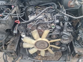 bontott MERCEDES-BENZ VITO Motor (Fűzött blokk hengerfejjel)