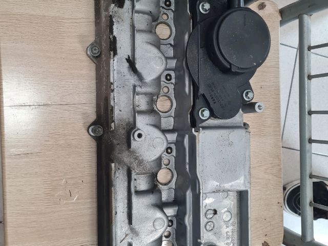 bontott MERCEDES-BENZ VITO Szelepfedél