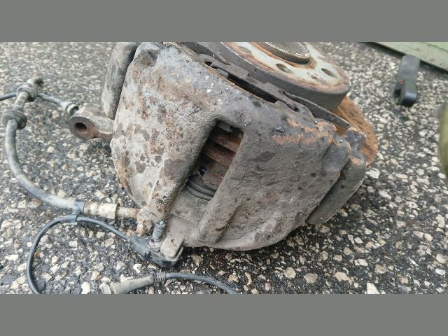 bontott MERCEDES-BENZ VITO Bal első Csonkállvány Kerékaggyal