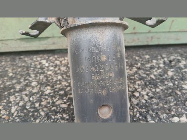 bontott MERCEDES-BENZ VITO Bal első Gólyaláb (Lengécsillapító, Rugó)