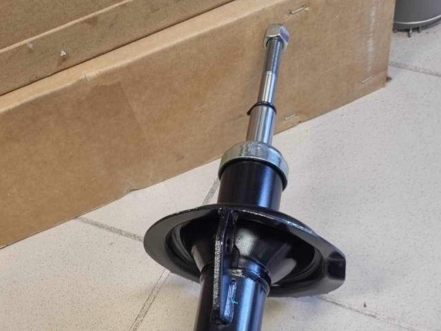 bontott MERCEDES-BENZ VITO Jobb első Lengéscsillapító