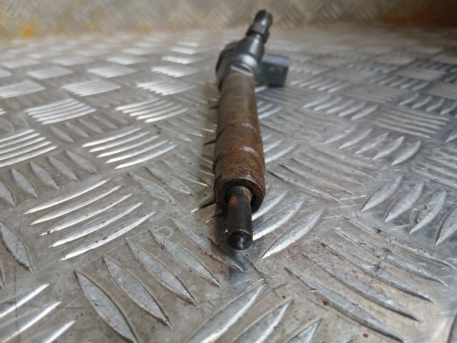 bontott MERCEDES-BENZ VITO Porlasztó (1 db)