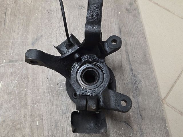 bontott MERCEDES-BENZ VITO Bal első Csonkállvány Kerékaggyal