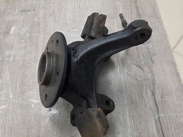 bontott MERCEDES-BENZ VITO Bal első Csonkállvány Kerékaggyal