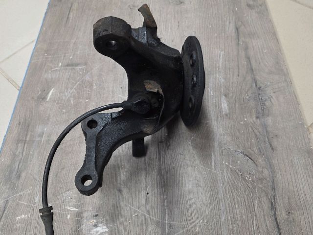 bontott MERCEDES-BENZ VITO Bal első Csonkállvány Kerékaggyal