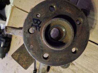 bontott MERCEDES-BENZ VITO Bal első Csonkállvány Kerékaggyal