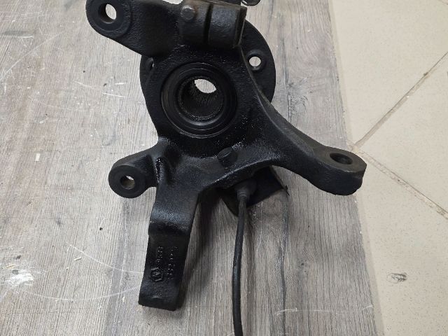 bontott MERCEDES-BENZ VITO Bal első Csonkállvány Kerékaggyal