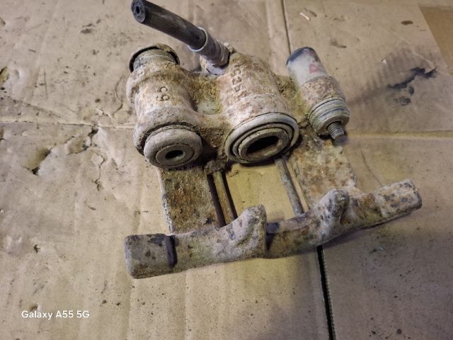 bontott MERCEDES-BENZ VITO Bal hátsó Féknyereg Munkahengerrel