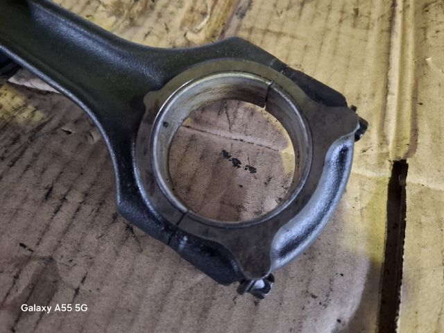 bontott MERCEDES-BENZ VITO Dugattyú és Hajtókar