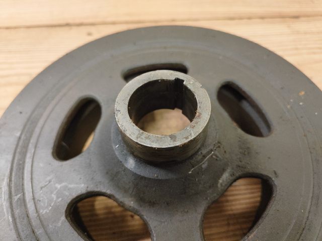 bontott MERCEDES-BENZ VITO Főtengely Szíjtárcsa