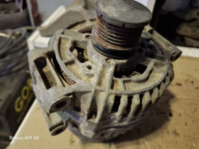 bontott MERCEDES-BENZ VITO Generátor