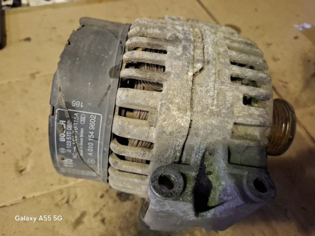 bontott MERCEDES-BENZ VITO Generátor