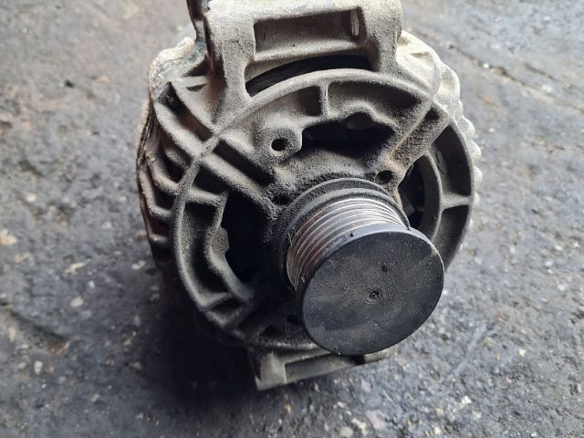 bontott MERCEDES-BENZ VITO Generátor