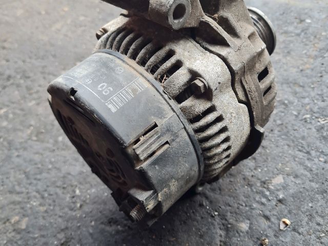 bontott MERCEDES-BENZ VITO Generátor