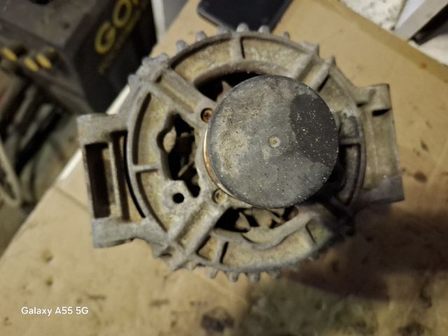 bontott MERCEDES-BENZ VITO Generátor