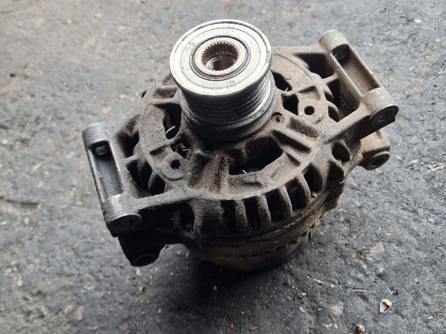 bontott MERCEDES-BENZ VITO Generátor