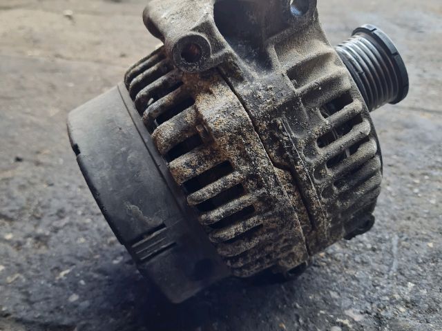 bontott MERCEDES-BENZ VITO Generátor