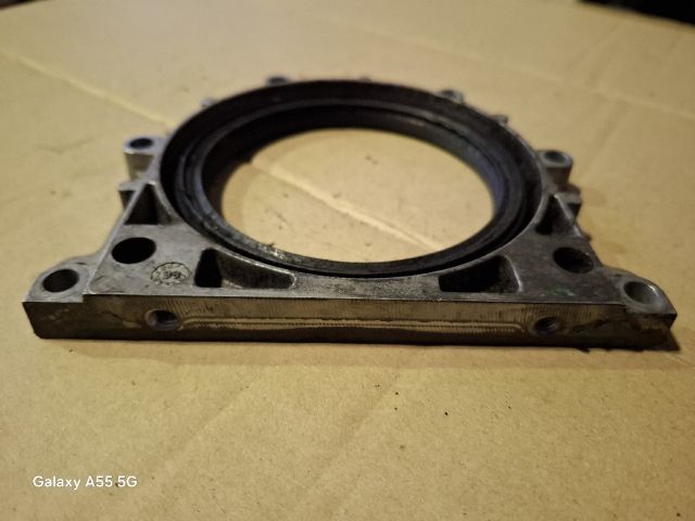 bontott MERCEDES-BENZ VITO Hátsó Főtengely Szimmeringház