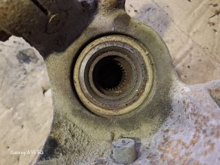 bontott MERCEDES-BENZ VITO Jobb első Csonkállvány Kerékaggyal