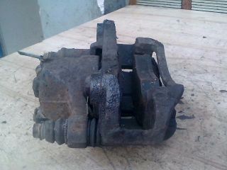 bontott MERCEDES-BENZ VITO Jobb első Féknyereg Munkahengerrel