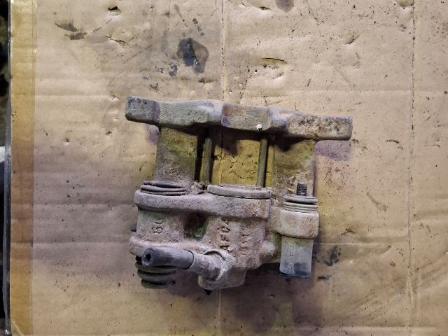 bontott MERCEDES-BENZ VITO Jobb hátsó Féknyereg Munkahengerrel