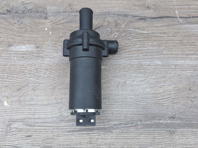 bontott MERCEDES-BENZ VITO Kiegészítő Vízszivattyú