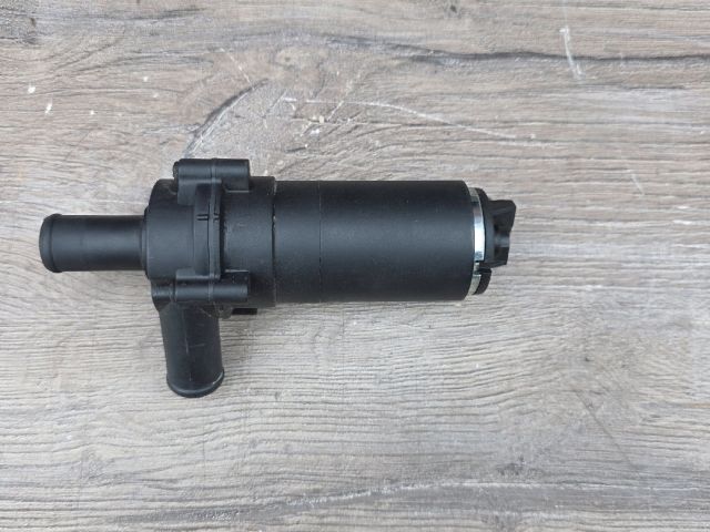 bontott MERCEDES-BENZ VITO Kiegészítő Vízszivattyú