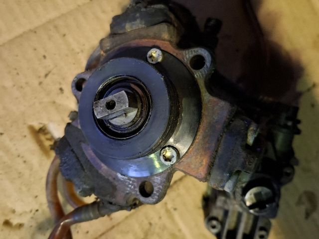 bontott MERCEDES-BENZ VITO Nagynyomású Szivattyú