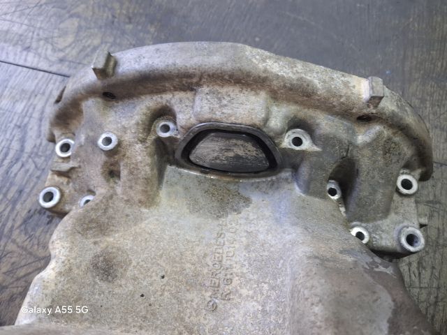 bontott MERCEDES-BENZ VITO Olajteknő